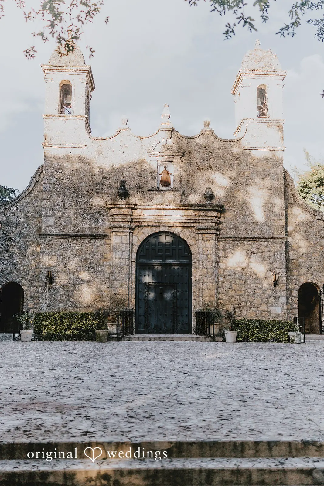 Laura + Joseph The Woman's Club of Coconut Grove Wedding // Laura & Joseph -