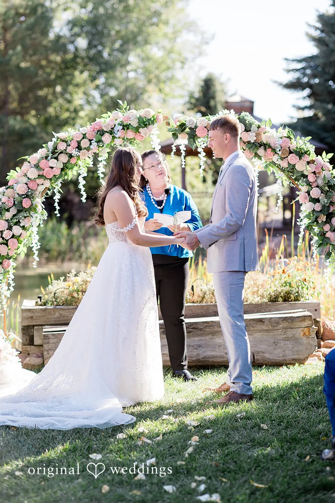 Lexi + Erick The Hillside Vineyard Wedding // Lexi & Erick -