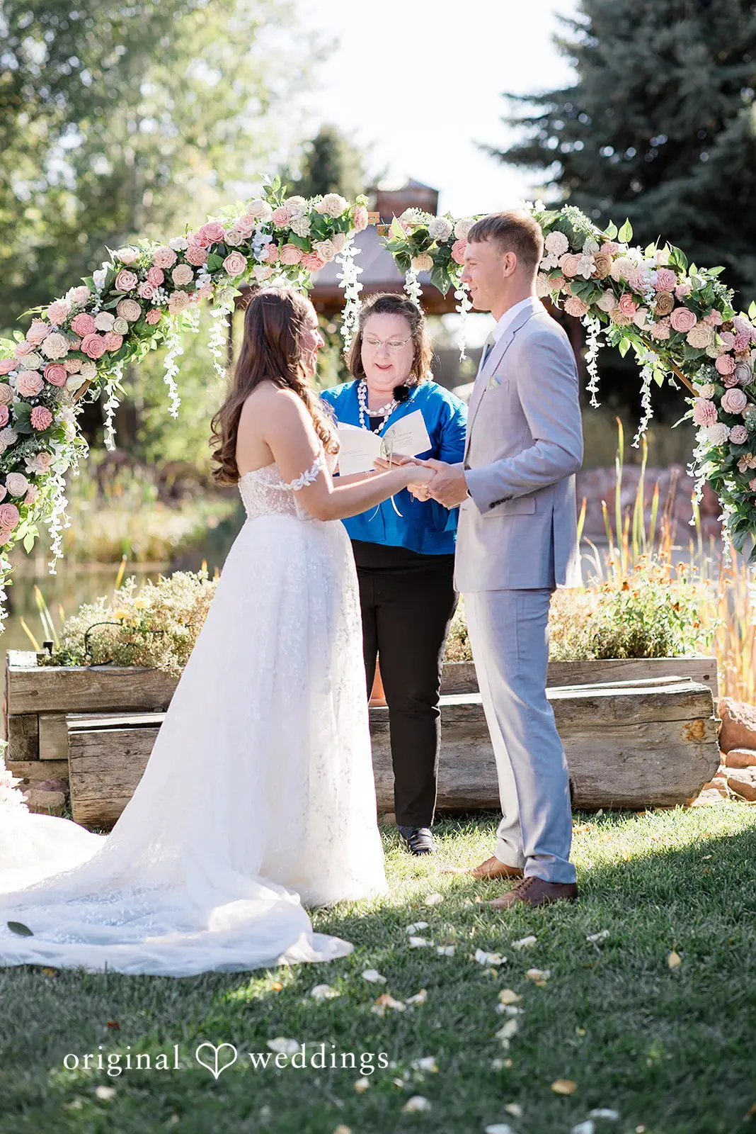 Lexi + Erick The Hillside Vineyard Wedding // Lexi & Erick -