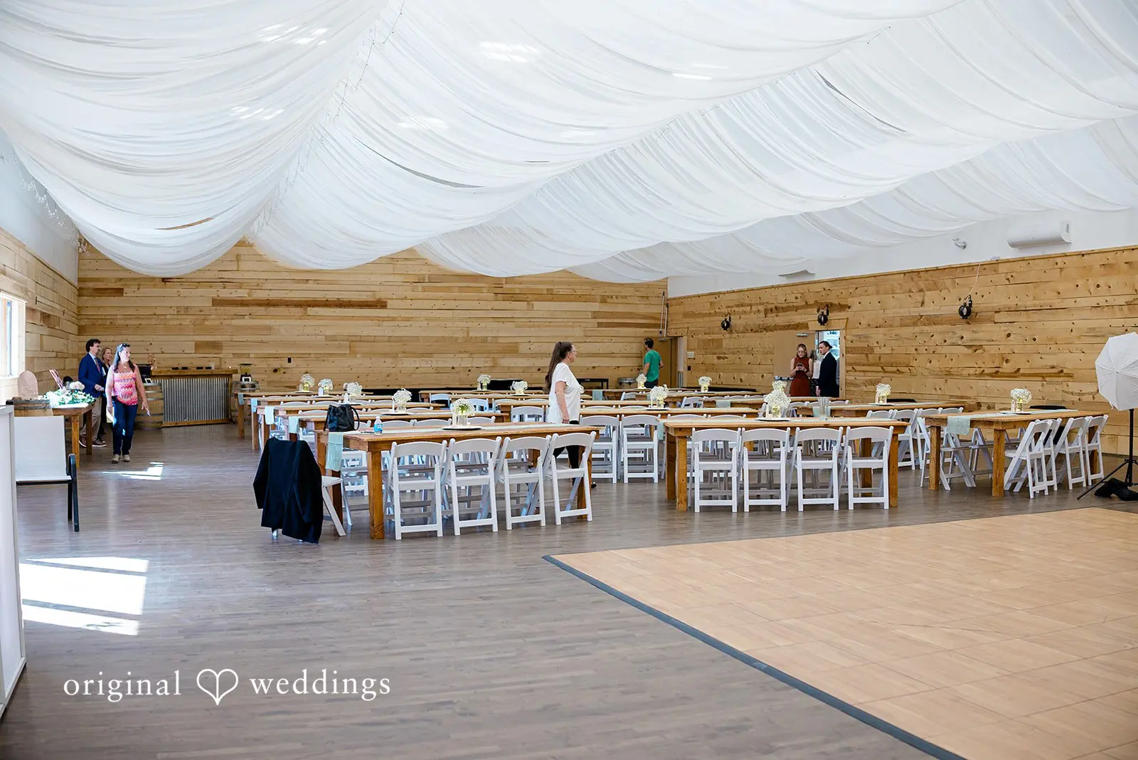 Lexi + Erick The Hillside Vineyard Wedding // Lexi & Erick -