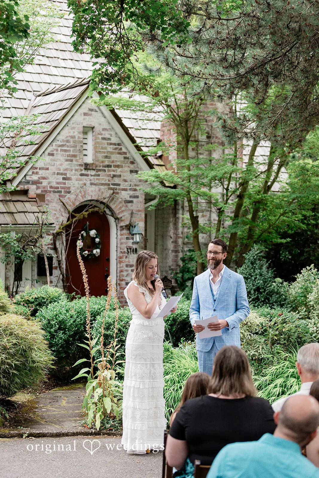 Colleen + David Washington Backyard Wedding // Colleen & David -