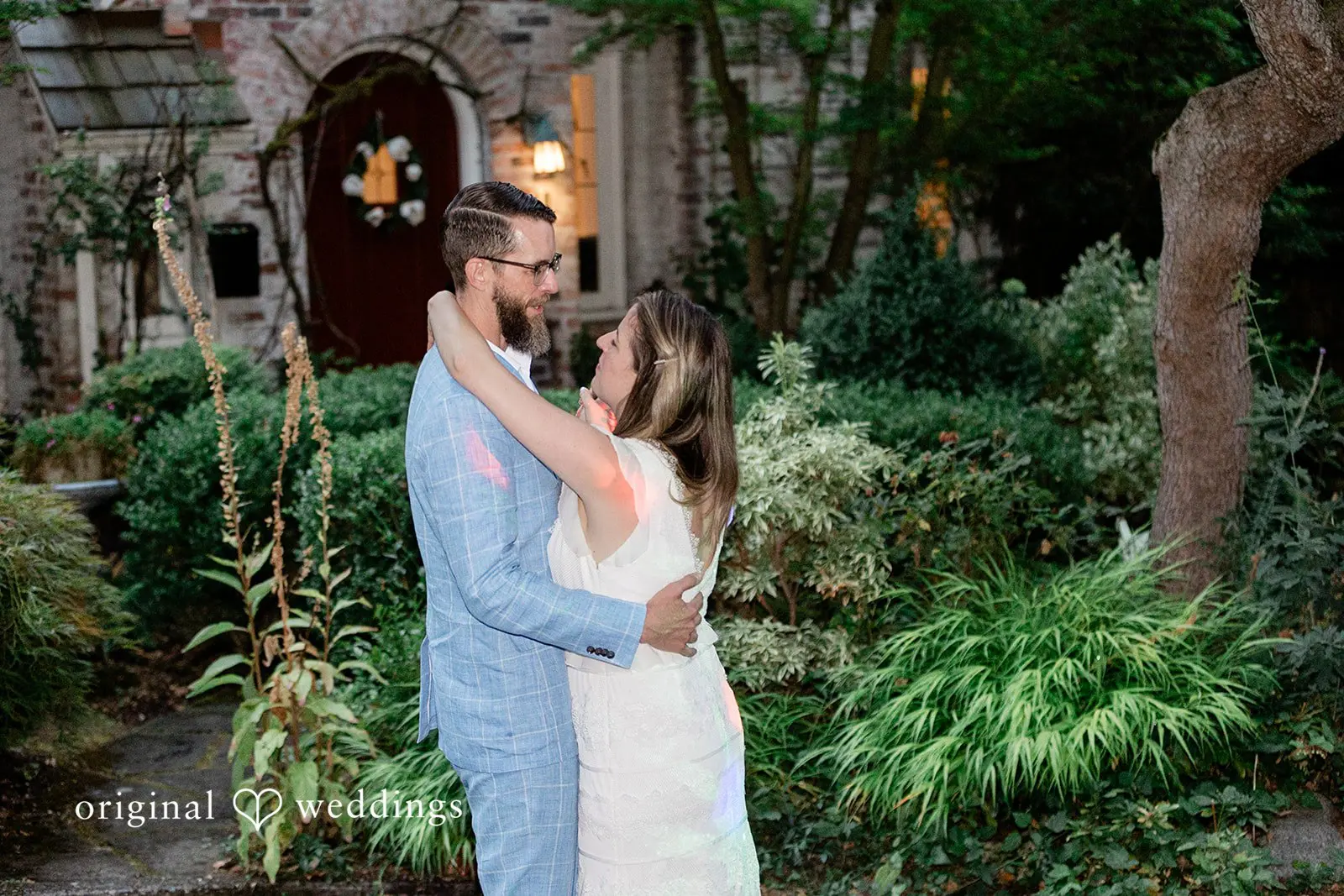 Colleen + David Washington Backyard Wedding // Colleen & David -