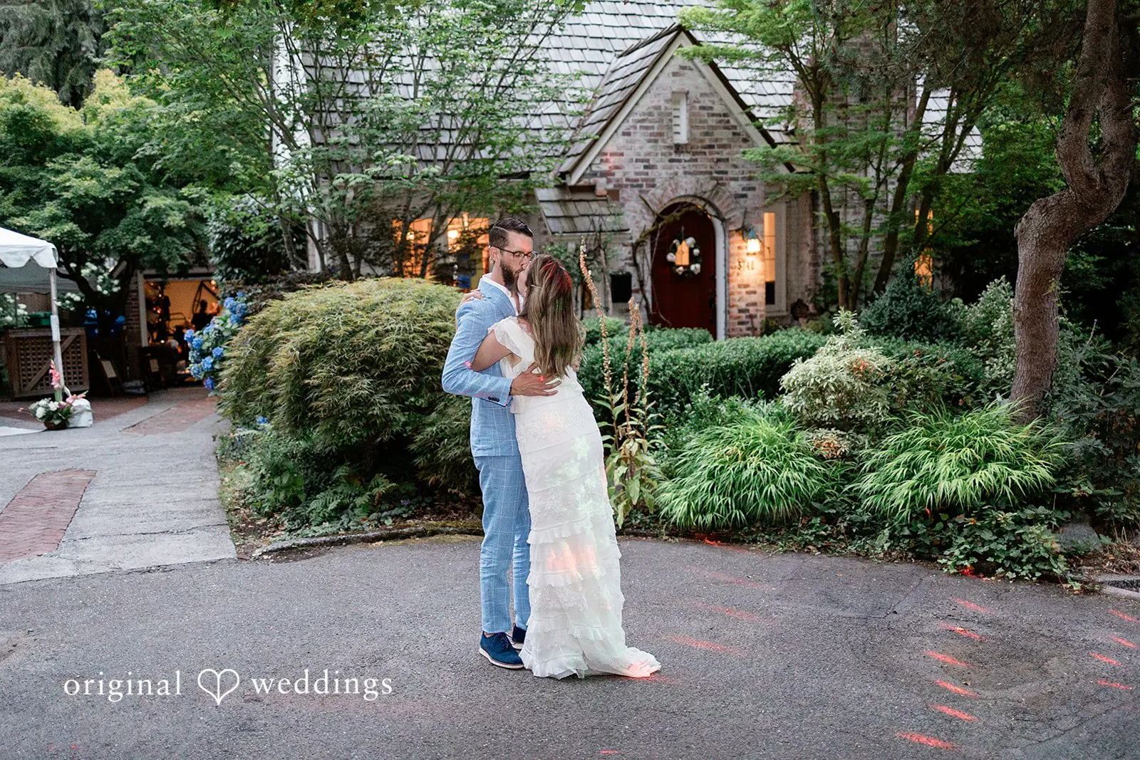 Colleen + David Washington Backyard Wedding // Colleen & David -