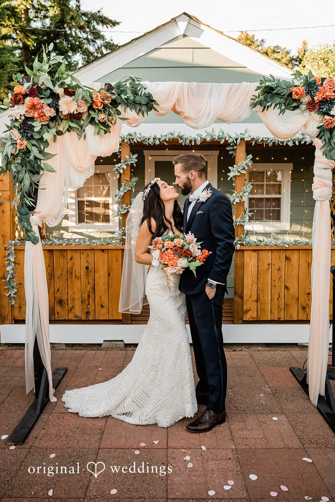 Washington Backyard Wedding // Kelsey & Brandon -