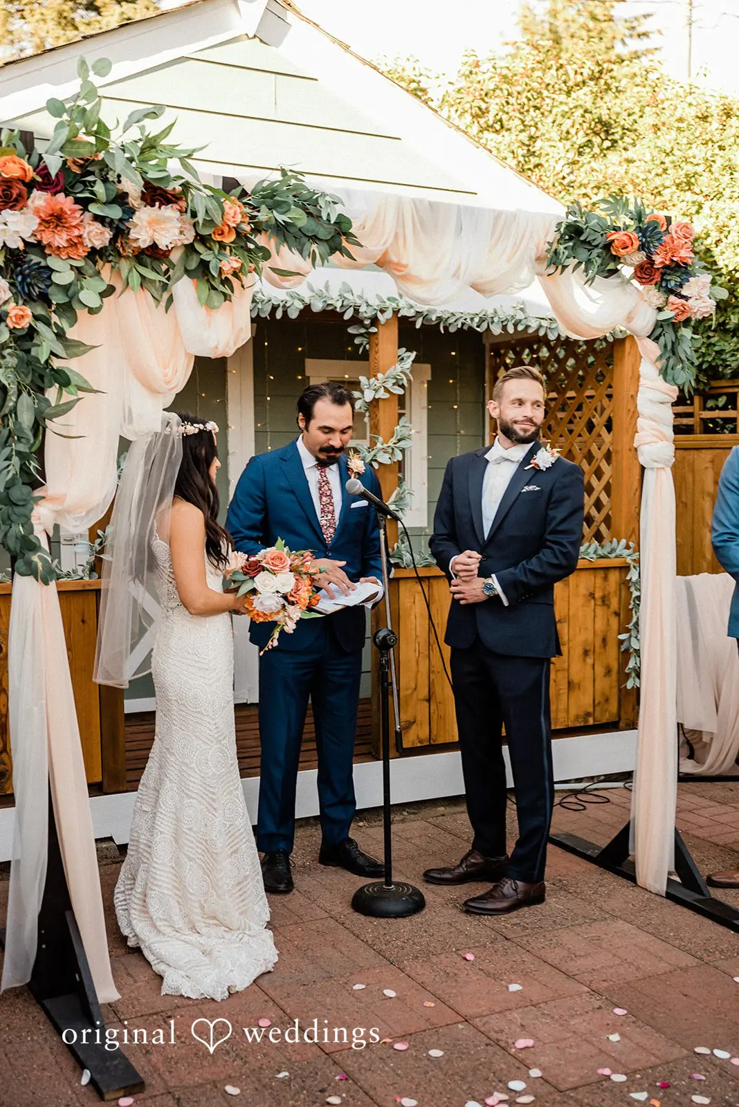 Washington Backyard Wedding // Kelsey & Brandon -