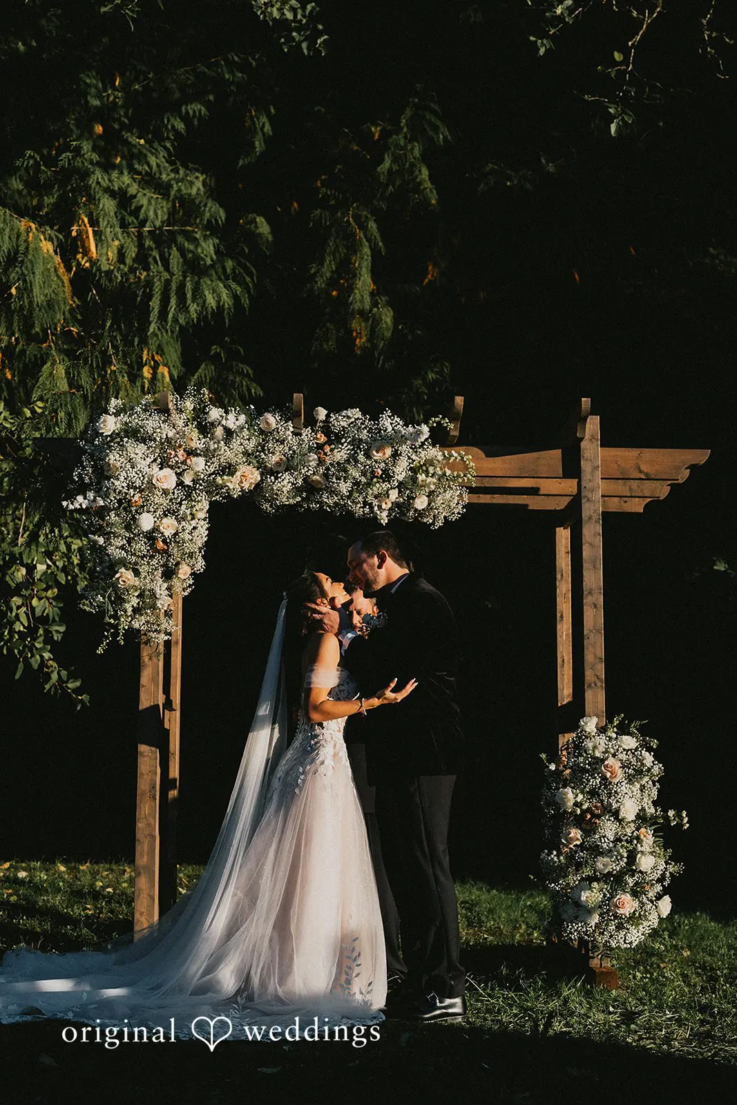 Washington Backyard Wedding // Jessica & Cameron -