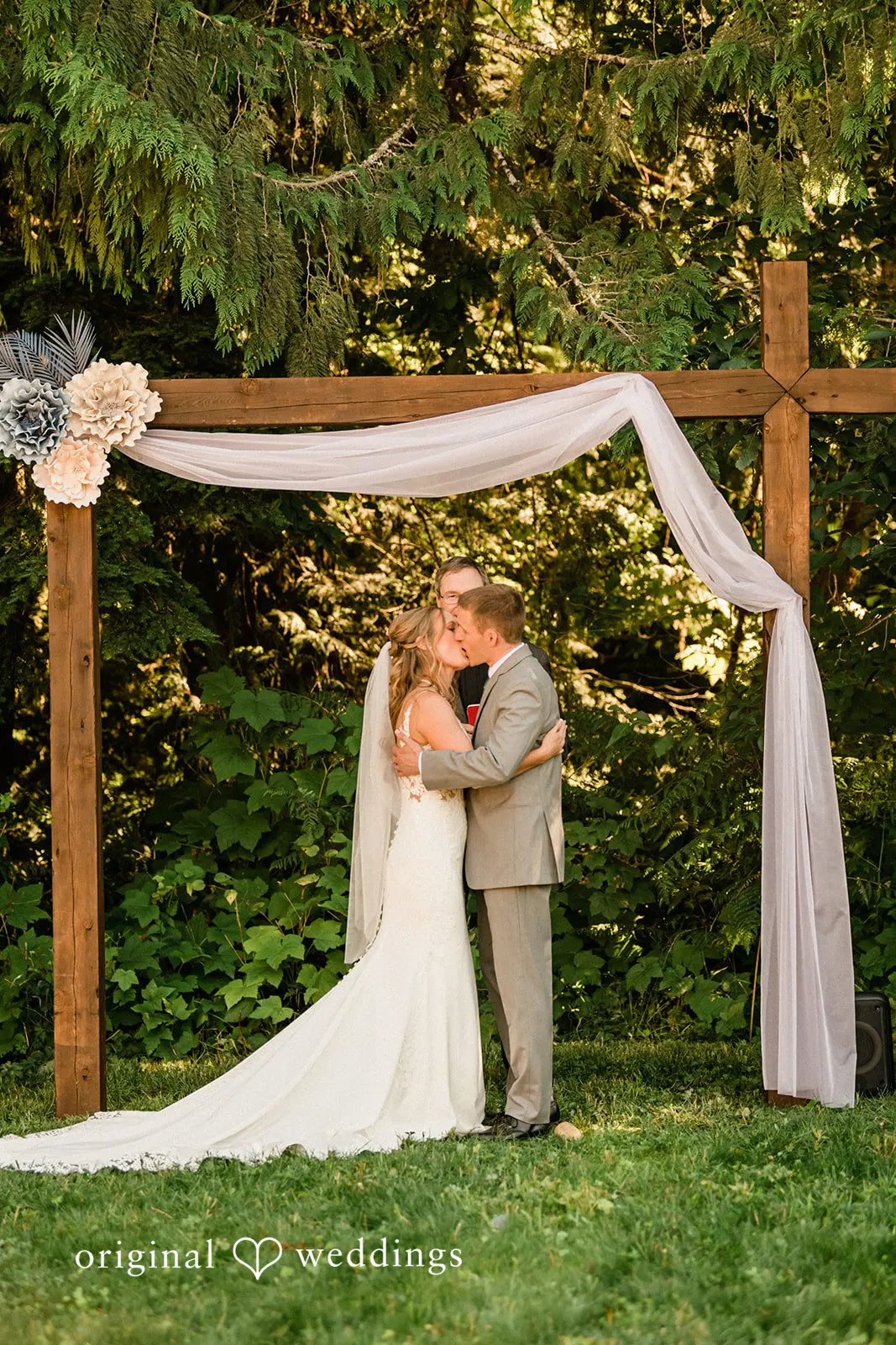 Washington Backyard Wedding // Anna & Michael -
