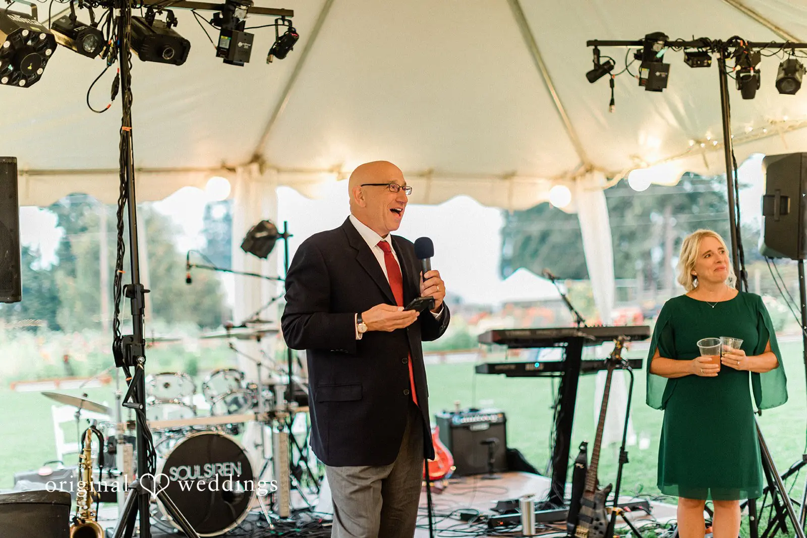 Washington Backyard Wedding // Rachel & Zachary -