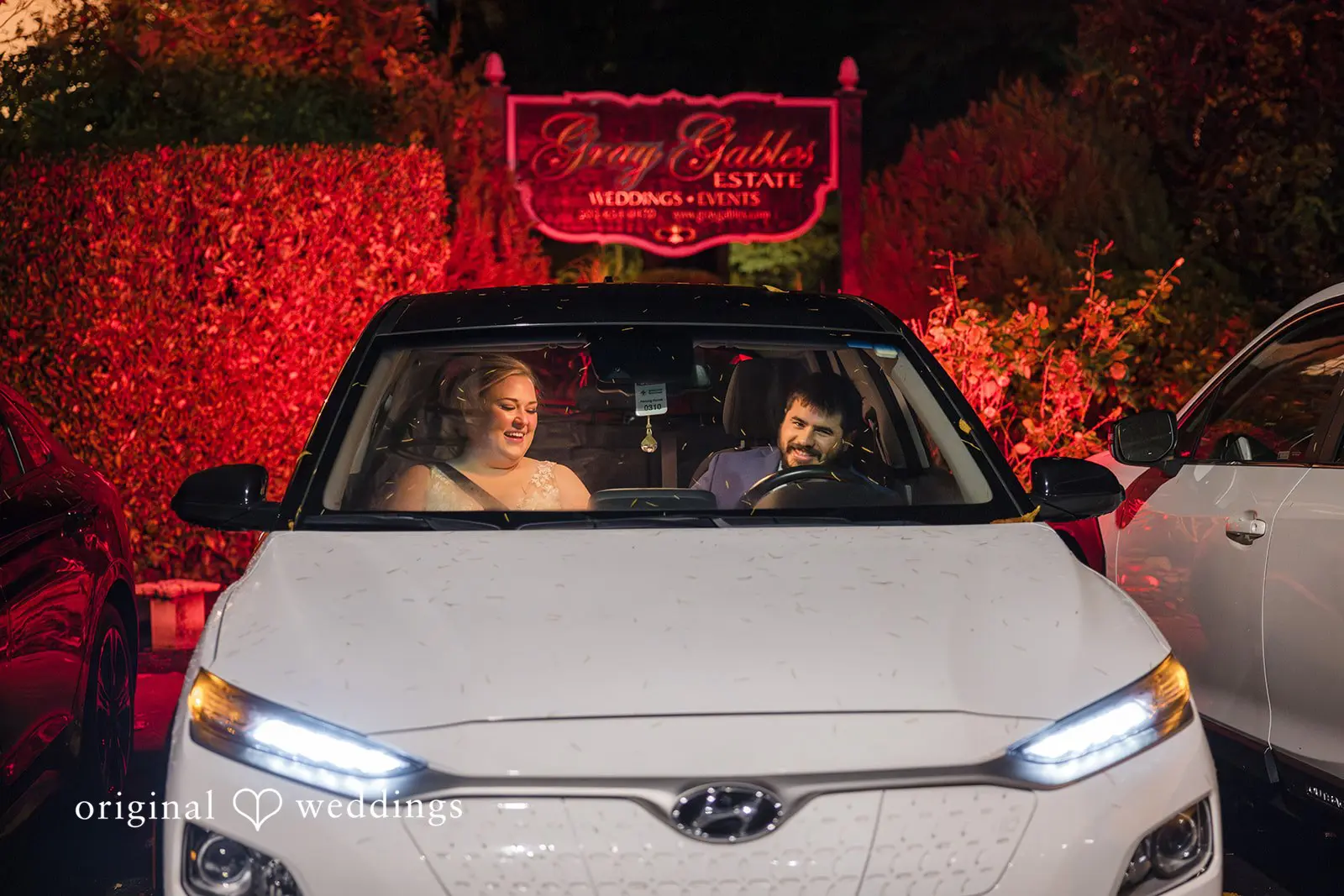 Sam + Victoria Gray Gables Estate Wedding // Victoria & Sam -