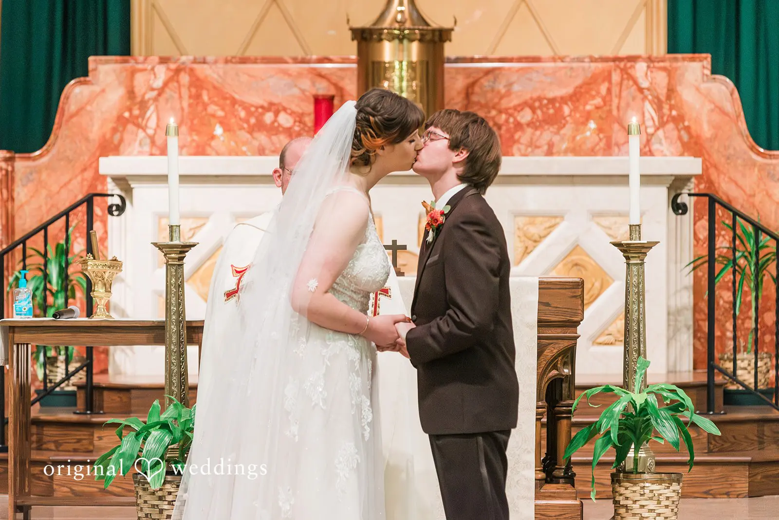 Lauren + Connor Sheraton Erie Bayfront Hotel Wedding // Lauren & Connor -