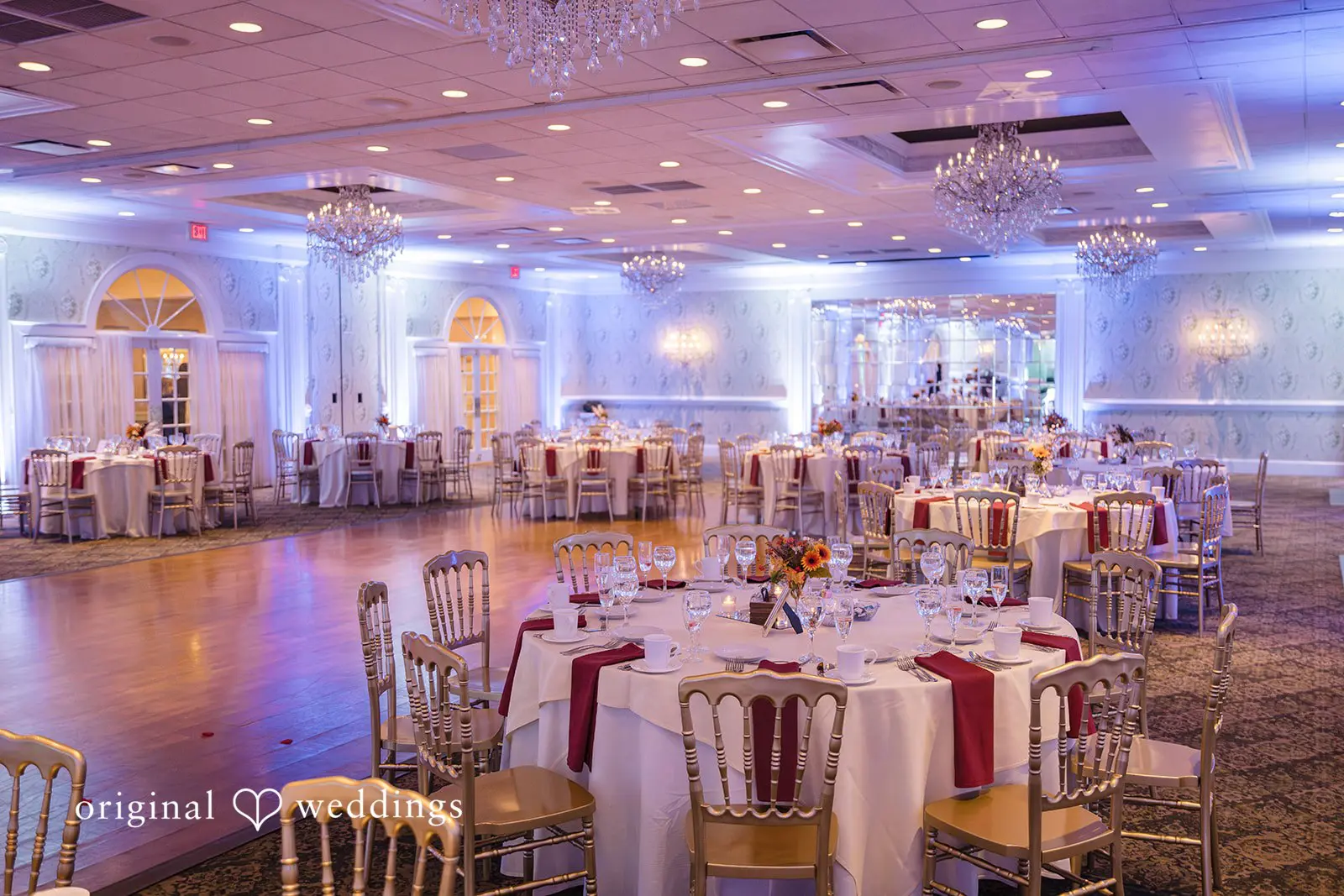Buck Hotel's decorated reception tables