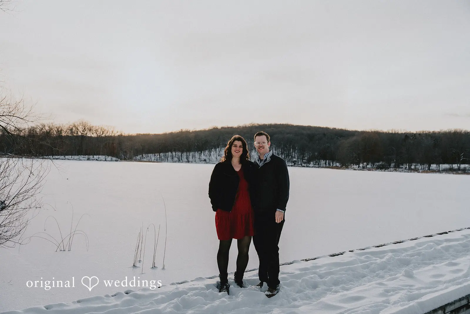 A beautiful portrait of the couple at the waterfront