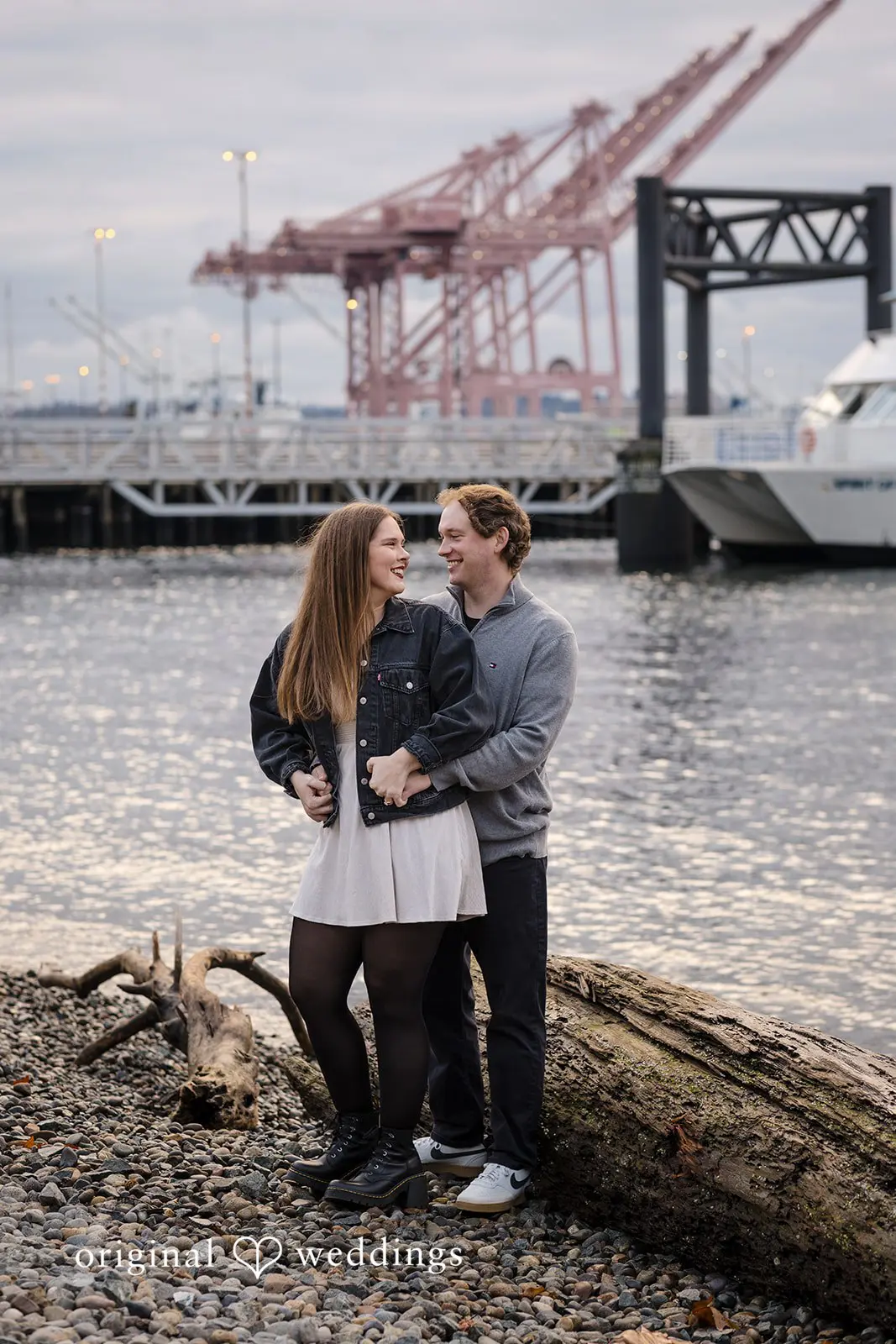A beautiful portrait of the couple at the waterfront