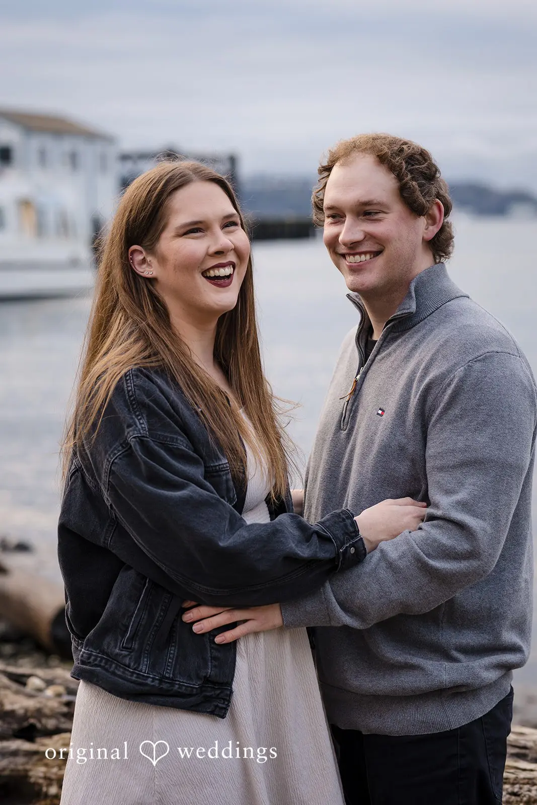 A happy portrait of the couple in Old Town Issaquah
