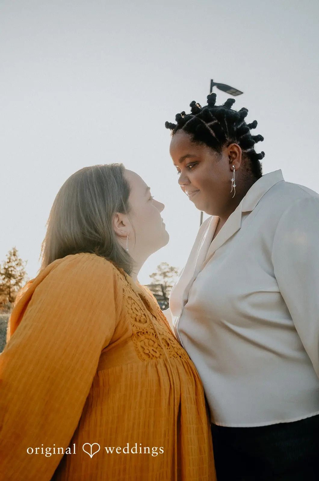 A close shot of the couple at Queeny Park