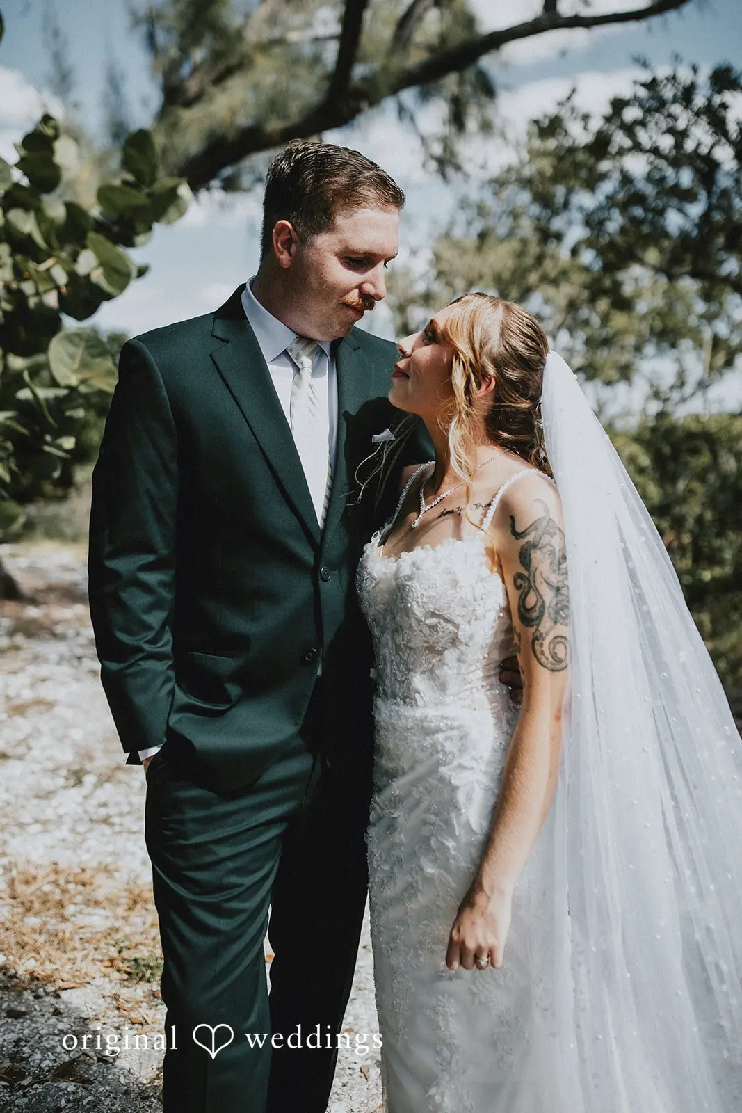 Romantic portrait of couple at Terra Ceia Park Pavilion