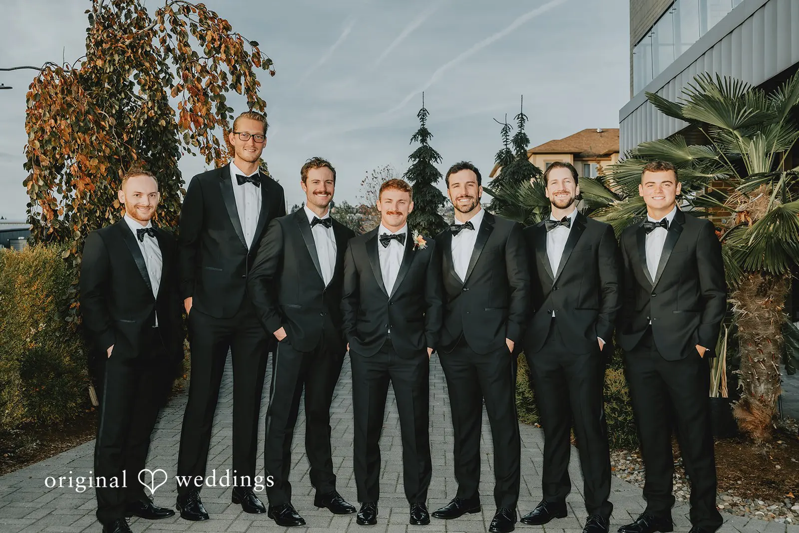 A portrait of the groom with the groomsmen
