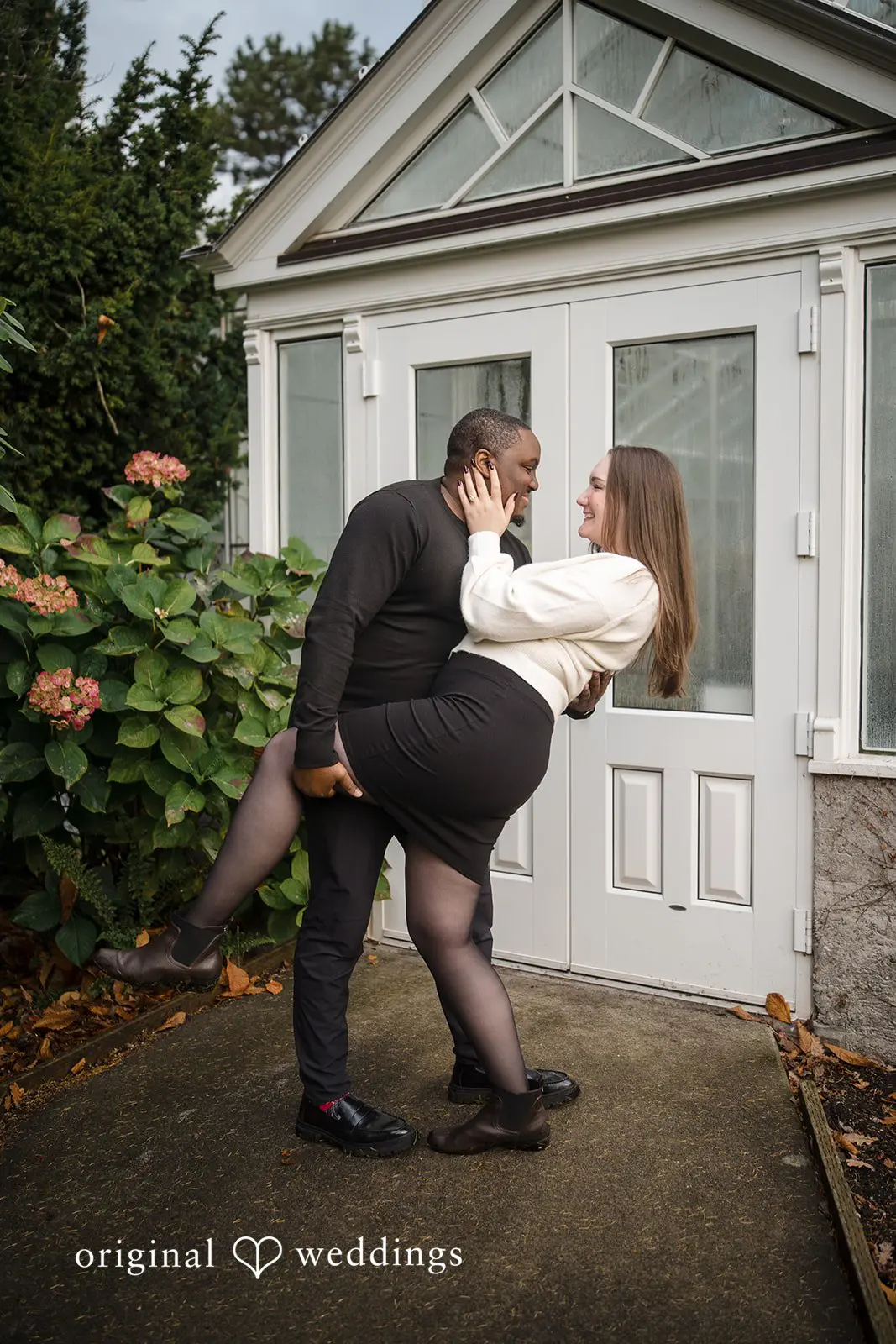 A fun moment for the couple at Volunteer Park