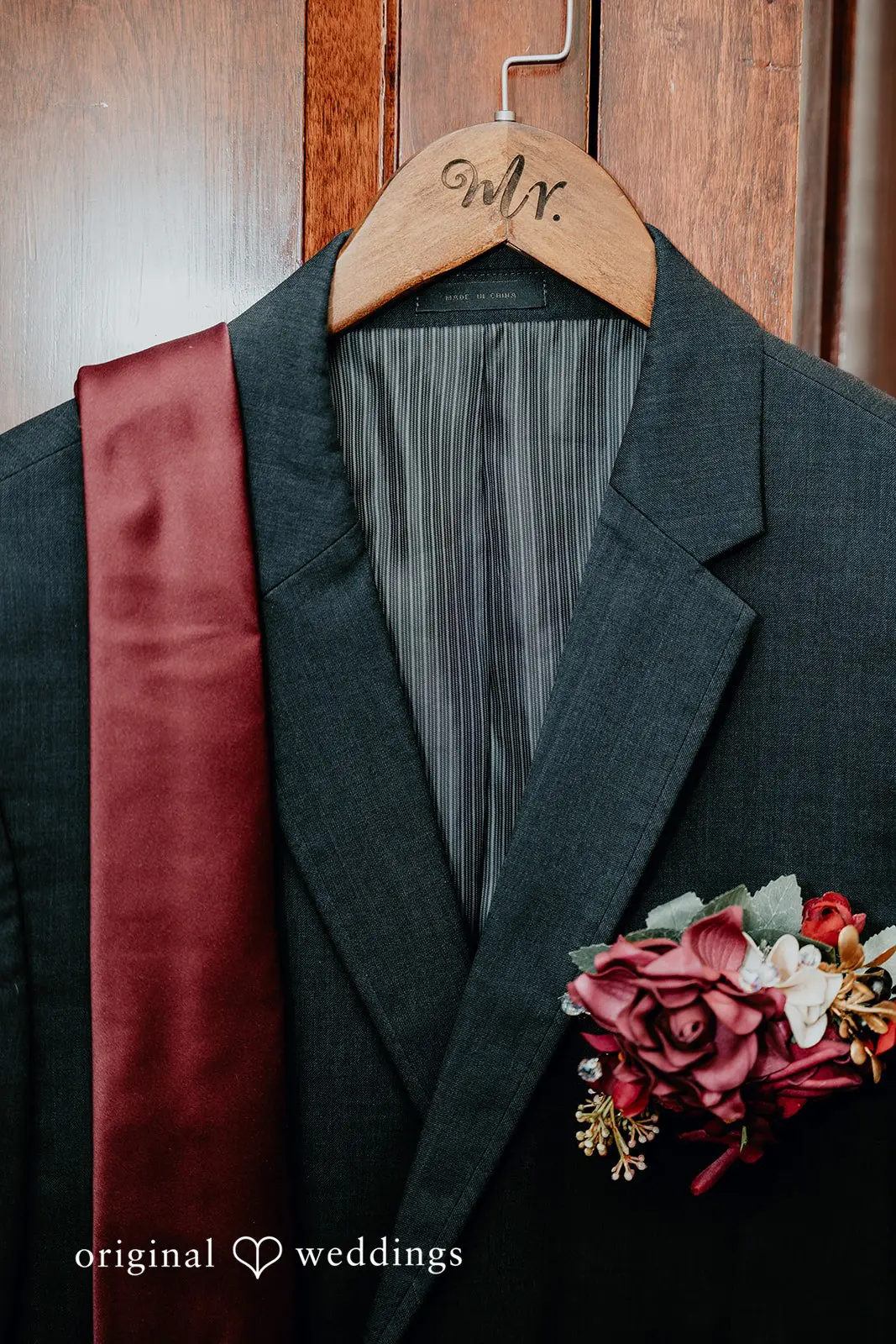 The groom's suit hung beautifully