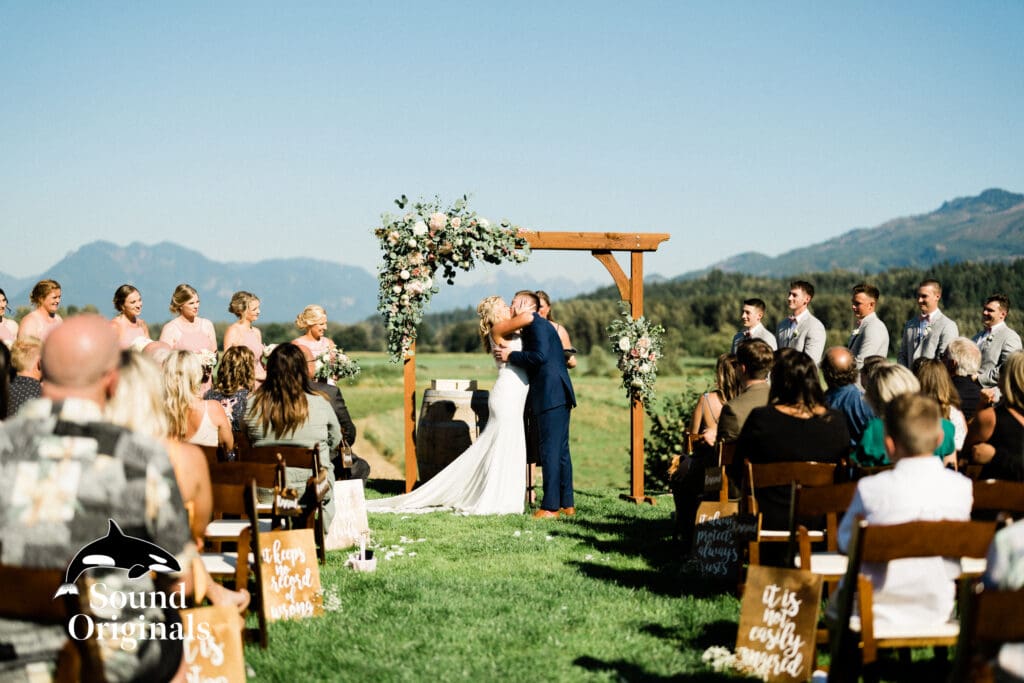 Sonneveldt Vineyard Wedding -