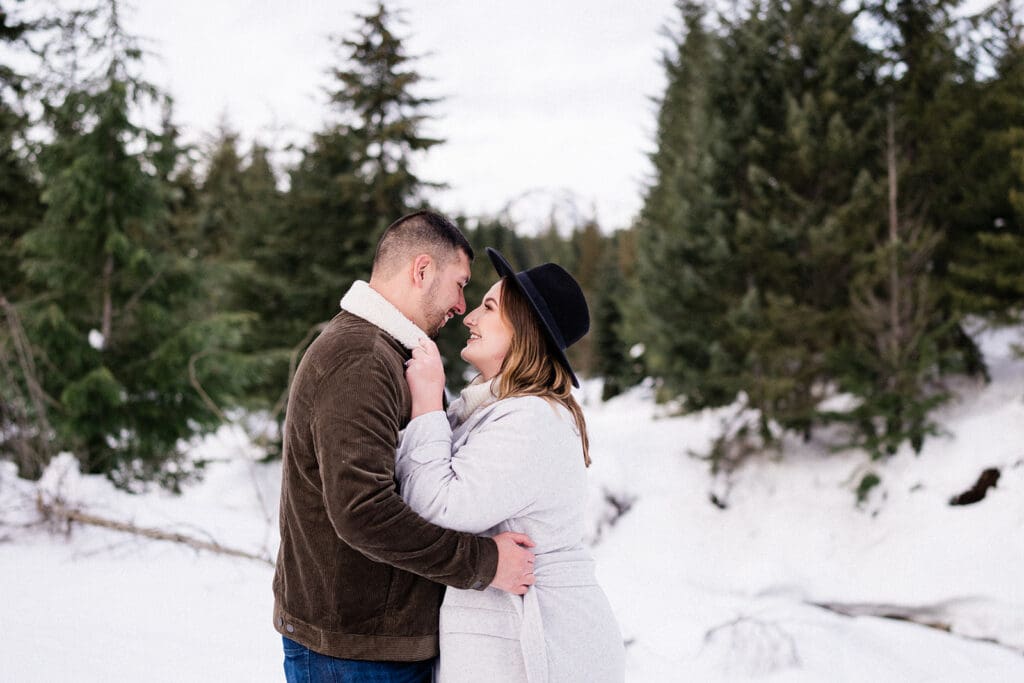 Gold Creek Pond Winter Engagement Photos // Sarah + Brandon -