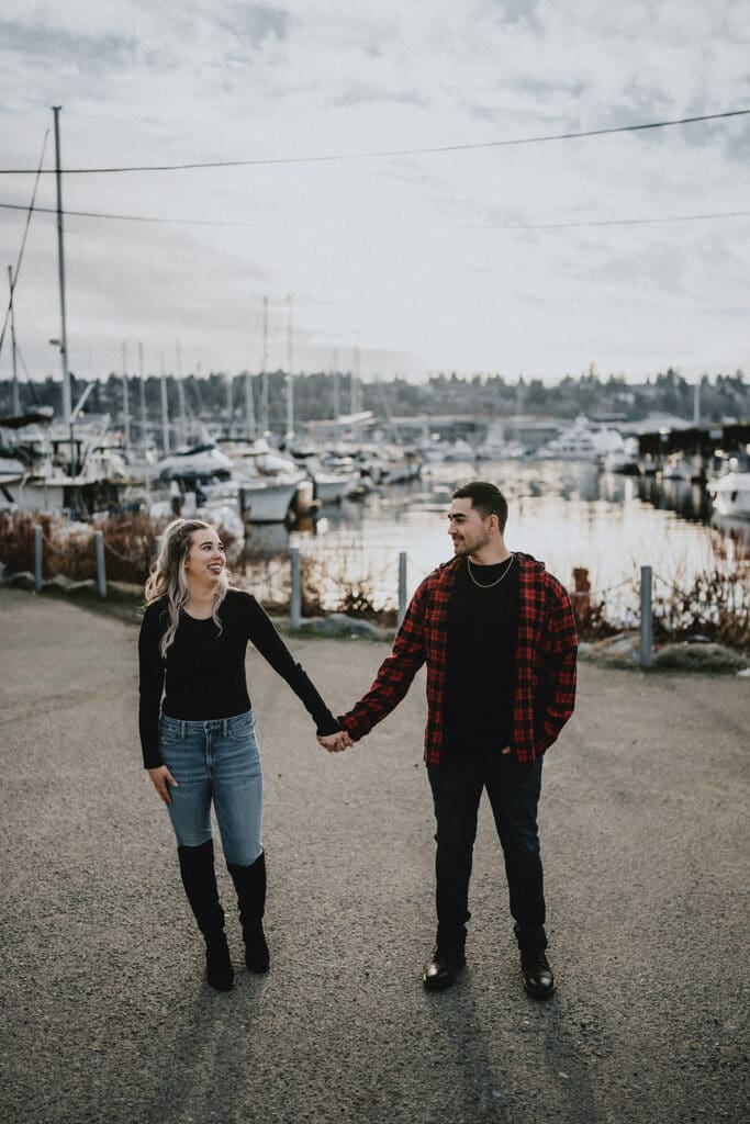 25 STUNNING Locations for Engagement Photos in Seattle -