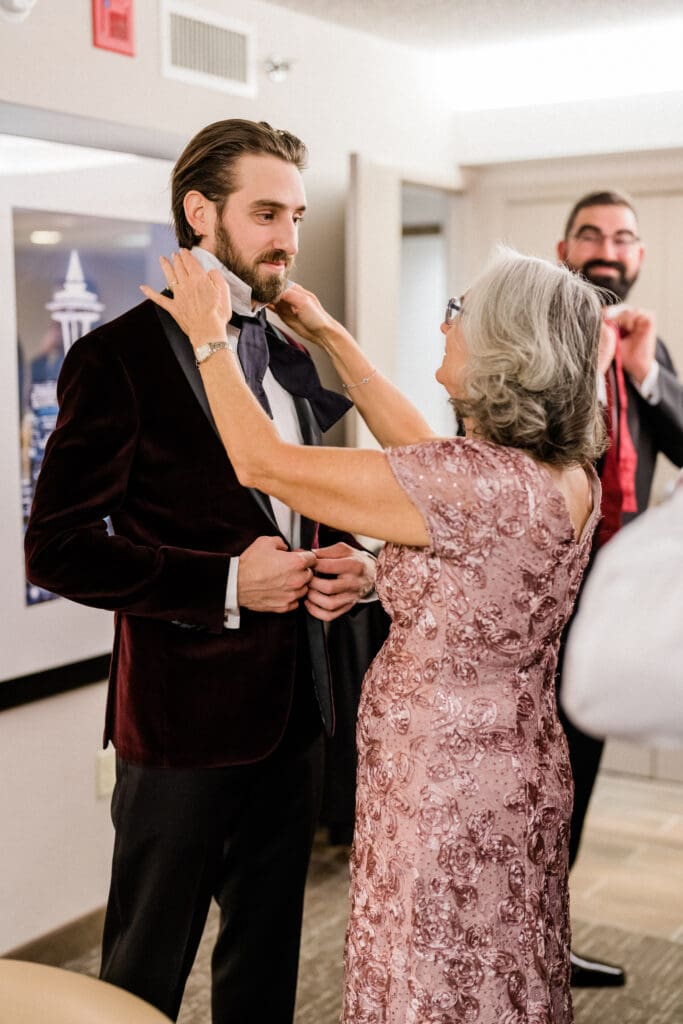 Seattle Catholic Church Wedding // Kevin + Lizzie -