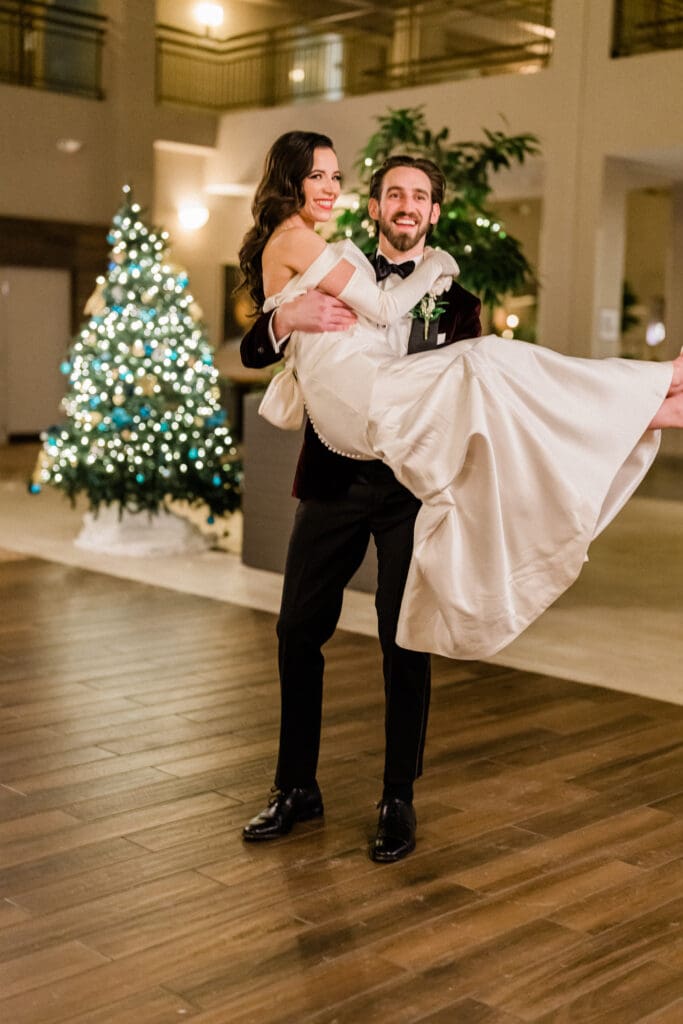 Seattle Catholic Church Wedding // Kevin + Lizzie -