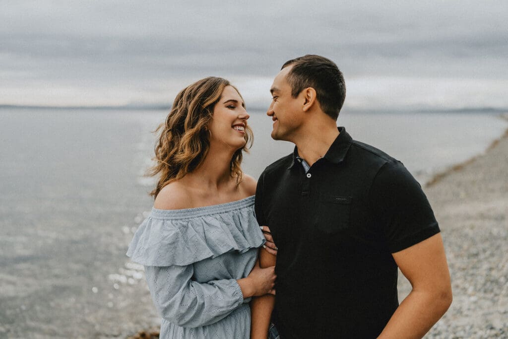 Lincoln Park Seattle Engagement // Katy + Aaron -