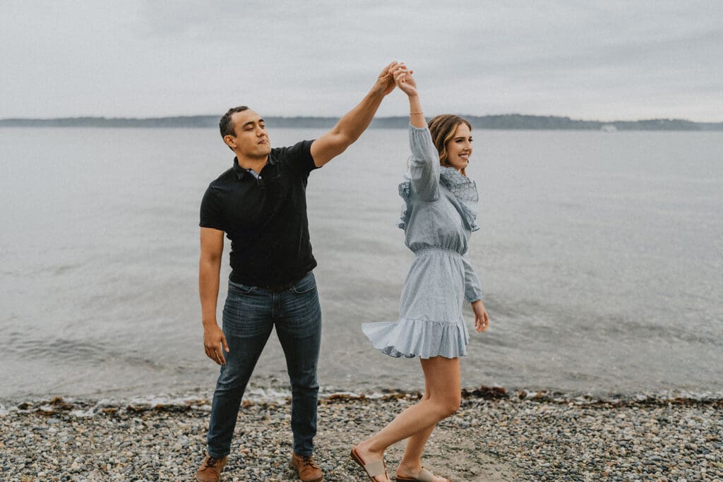 Lincoln Park Seattle Engagement // Katy + Aaron -