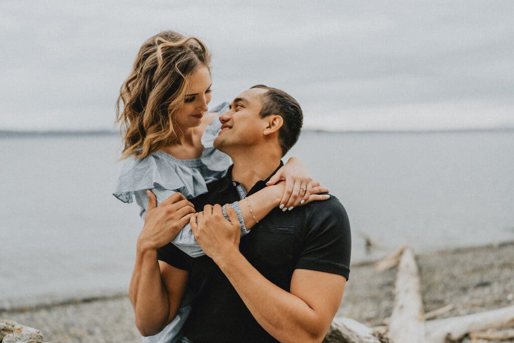 Lincoln Park Seattle Engagement // Katy + Aaron -