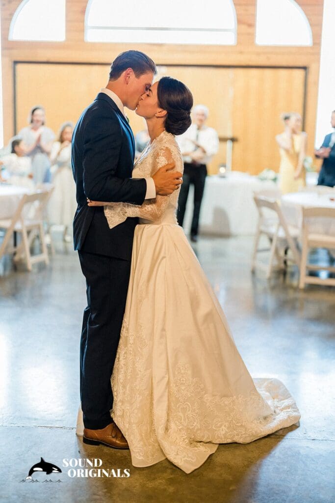 American Homestead Wedding // Elizabeth + Anthony -