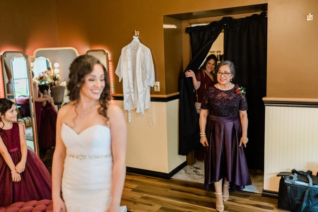 Imperia Lake Union Wedding // Rozneik + Elizabeth -