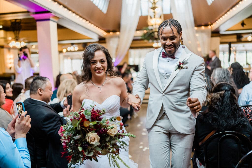 Imperia Lake Union Wedding // Rozneik + Elizabeth -