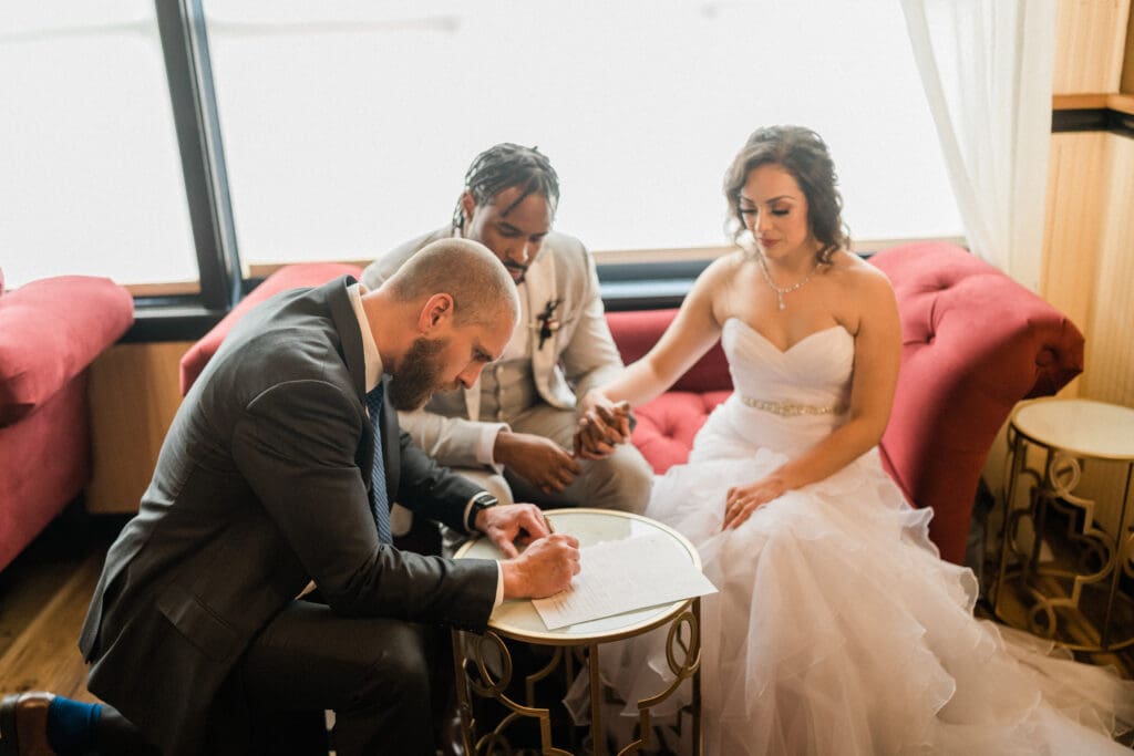 Imperia Lake Union Wedding // Rozneik + Elizabeth -