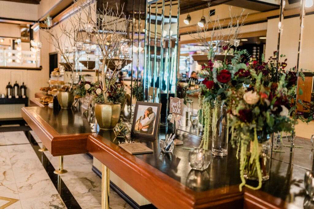 Imperia Lake Union Wedding // Rozneik + Elizabeth -