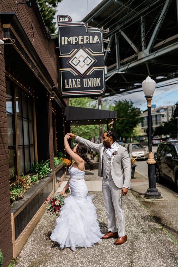 Imperia Lake Union Wedding // Rozneik + Elizabeth -