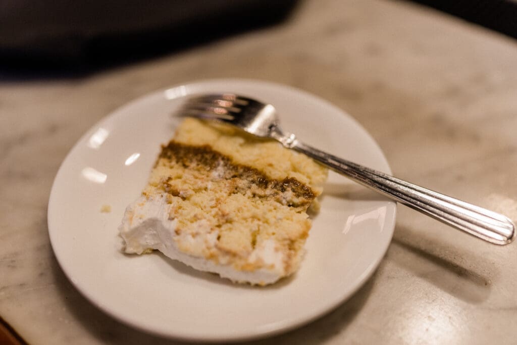 Imperia Lake Union Wedding // Rozneik + Elizabeth -