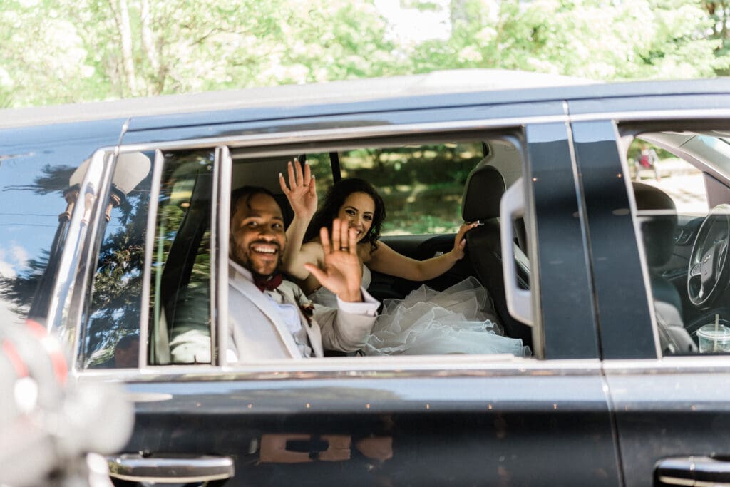 Imperia Lake Union Wedding // Rozneik + Elizabeth -