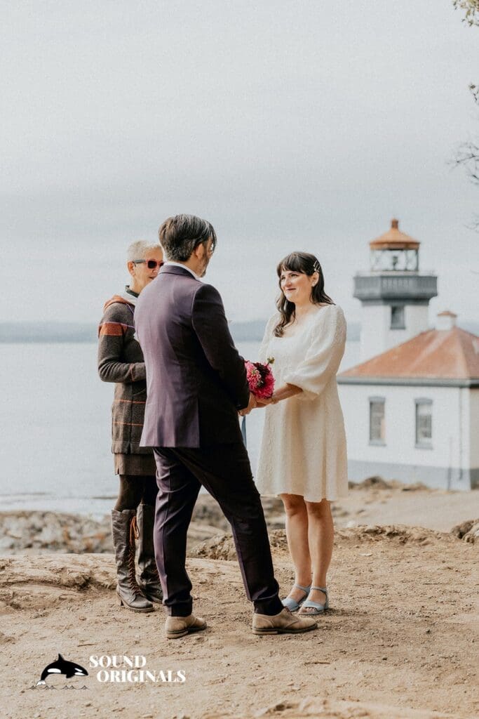 Lime Kiln State Park – San Juan Island Wedding // Susannah + Nick -