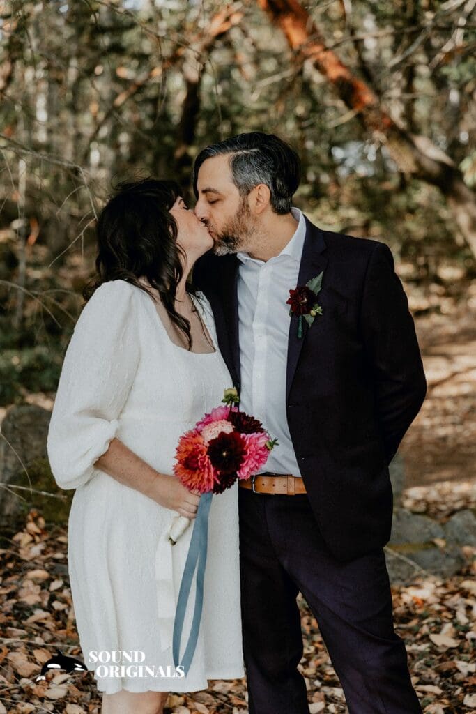 Lime Kiln State Park – San Juan Island Wedding // Susannah + Nick -