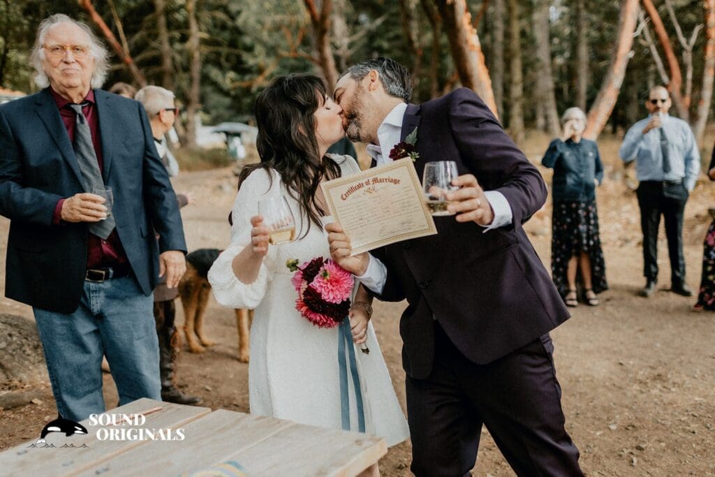 Lime Kiln State Park – San Juan Island Wedding // Susannah + Nick -