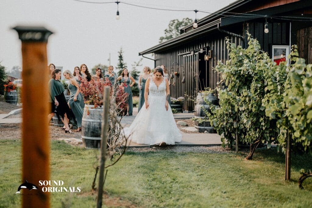 The Lodge at Sonneveldt Vineyards Wedding // Kendle + Chase -