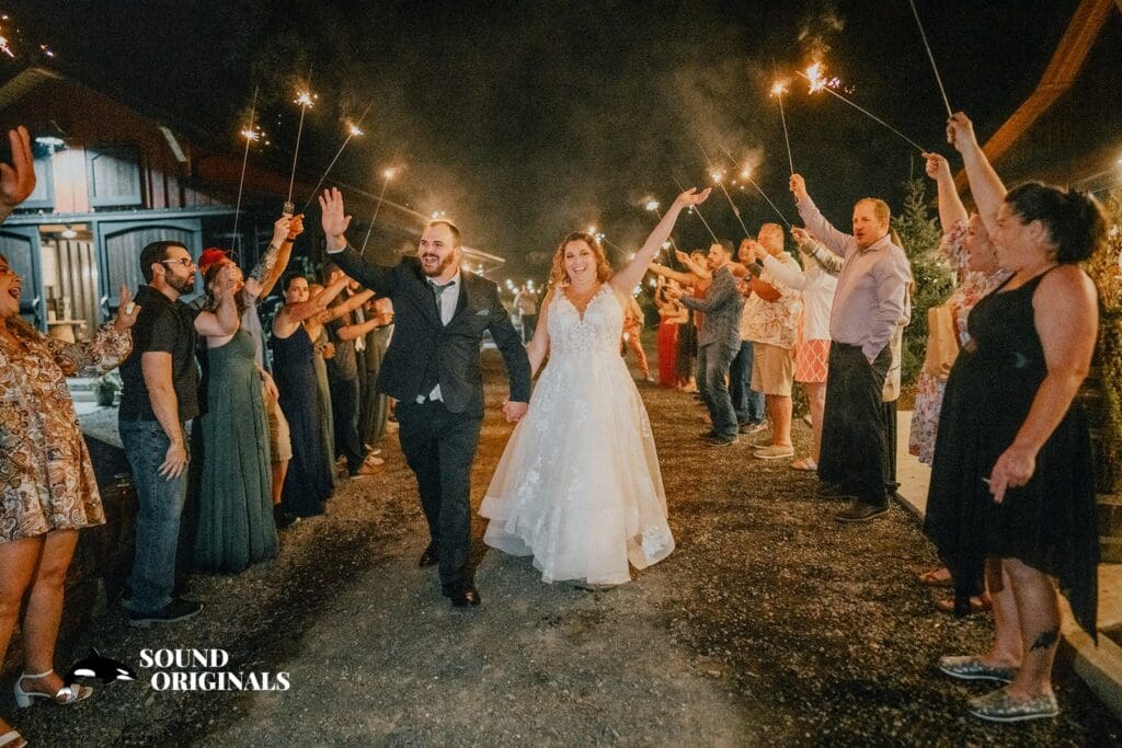 The Lodge at Sonneveldt Vineyards Wedding // Kendle + Chase -