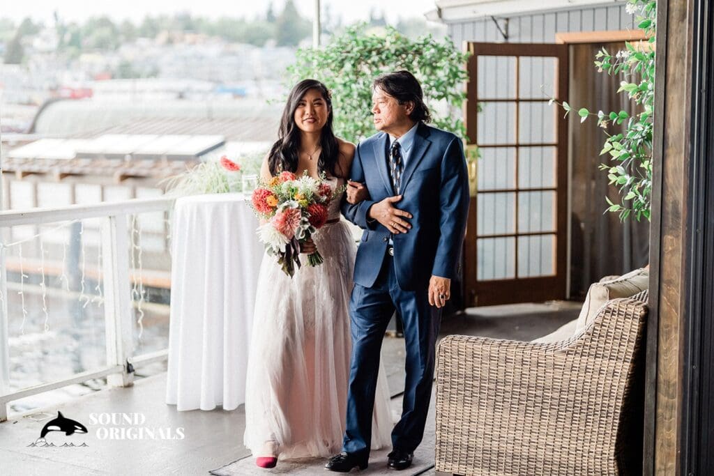 Eventide Lake Union Wedding // Jane + Michael -