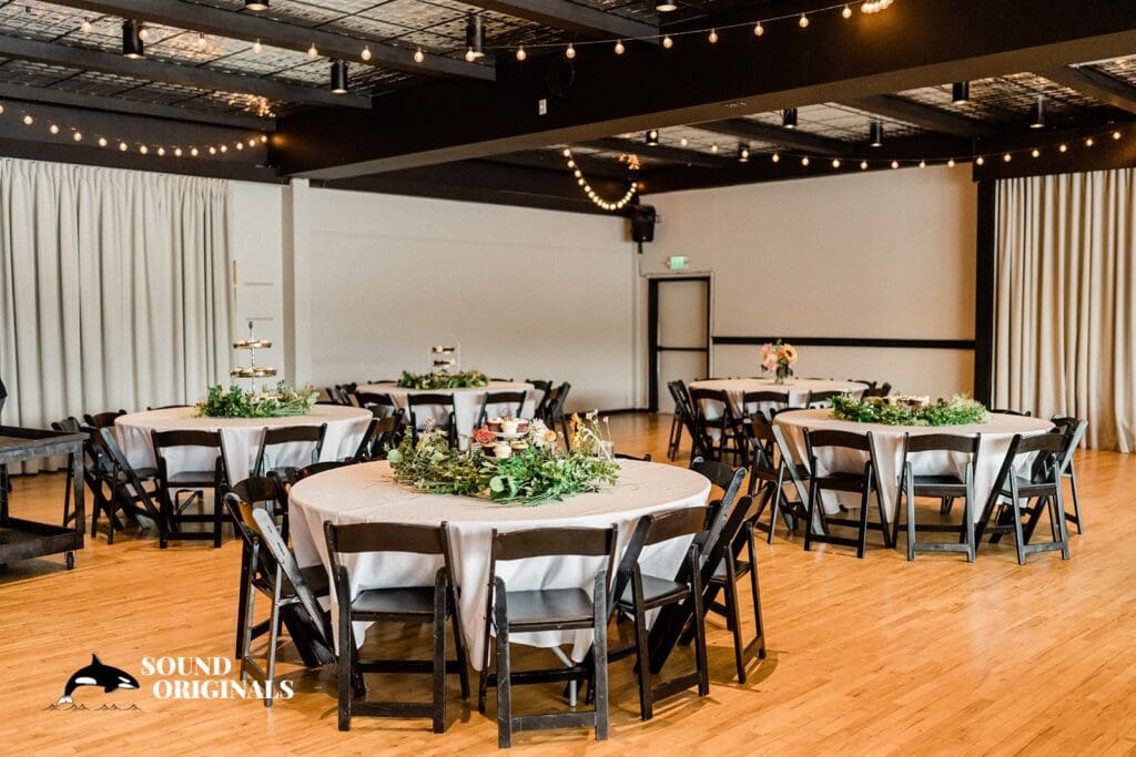 Eventide Lake Union Wedding // Jane + Michael -