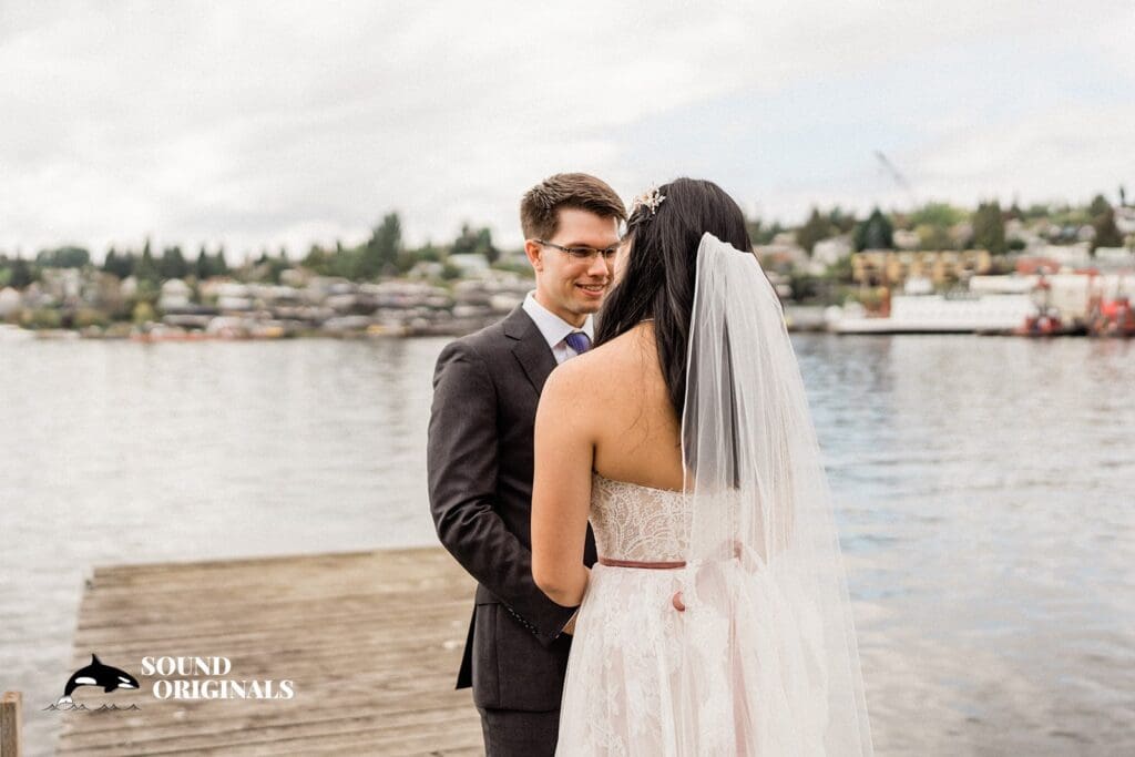 Eventide Lake Union Wedding // Jane + Michael -