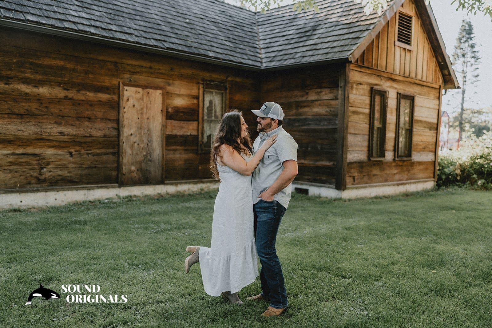 The Lodge at Sonneveldt Vineyards Engagement // Kendle + Chase -