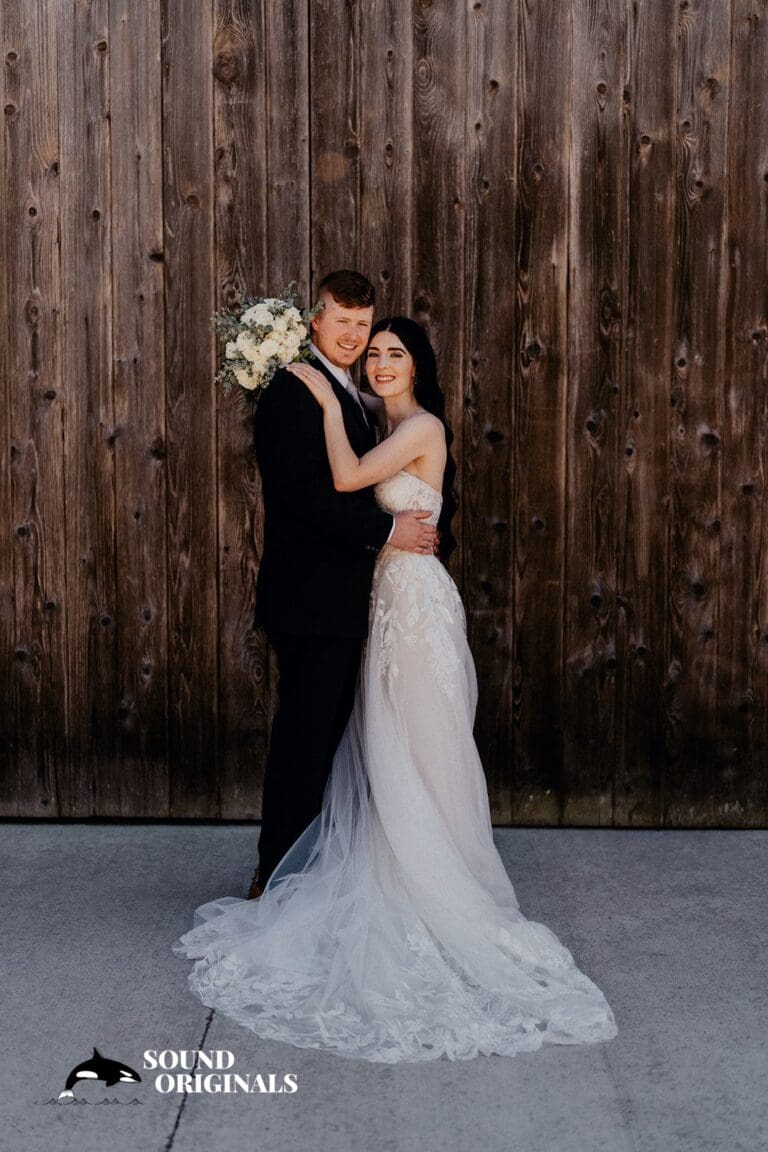 The Saltbox Barn Wedding // Emily + Bennett