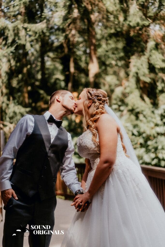 Four Springs House Camano Island Wedding // Chelsea + Jeremy -